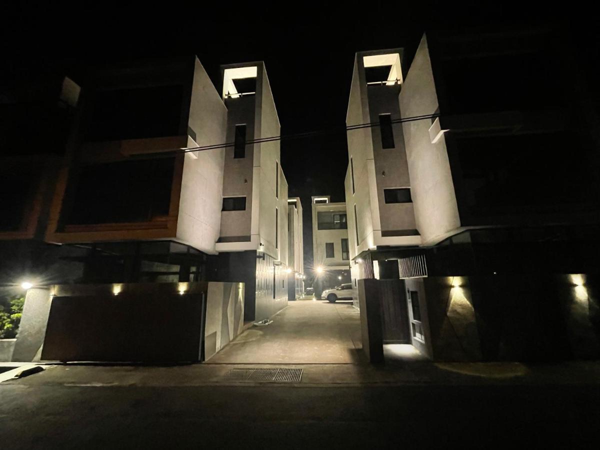方興top會館 全新包棟電梯民宿 Sanxing Esterno foto
