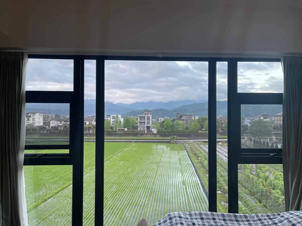 方興top會館 全新包棟電梯民宿 Sanxing Esterno foto