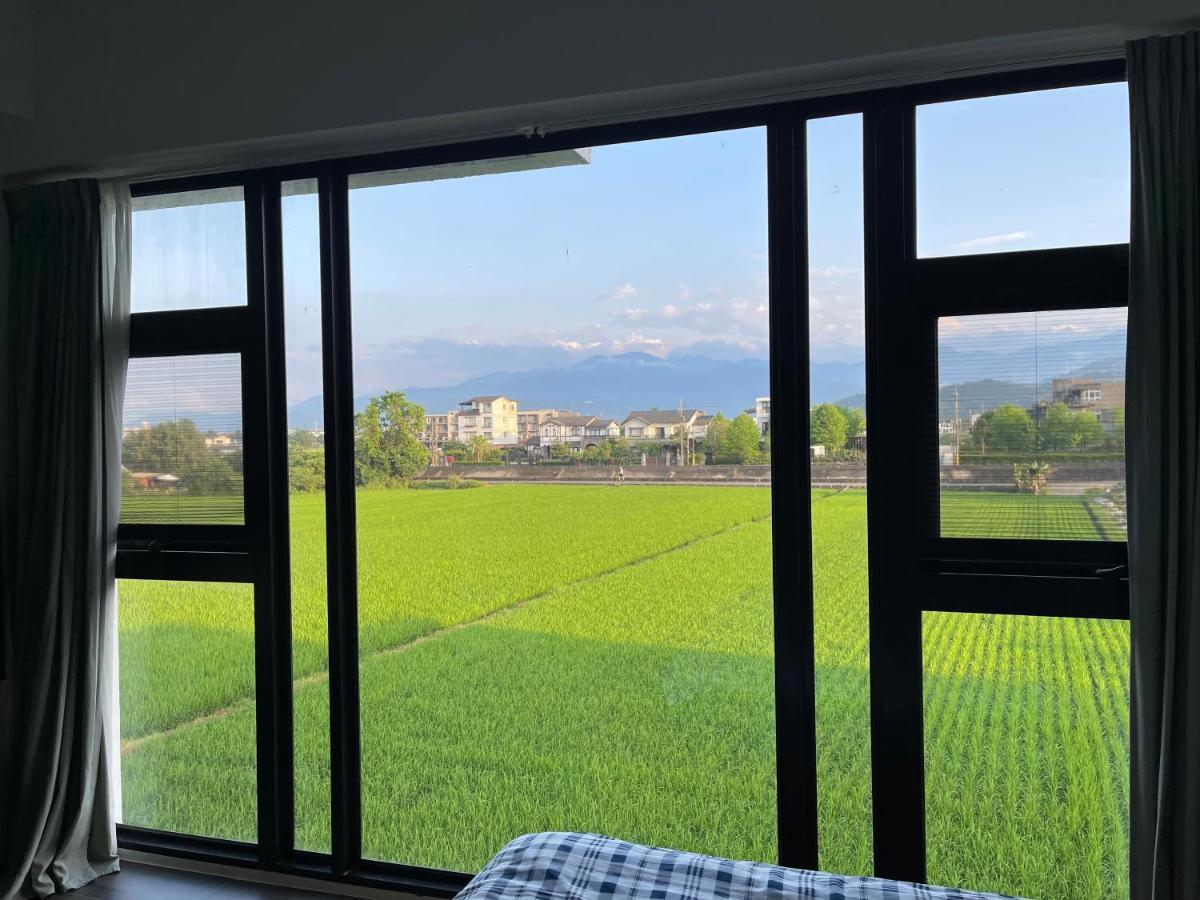 方興top會館 全新包棟電梯民宿 Sanxing Esterno foto
