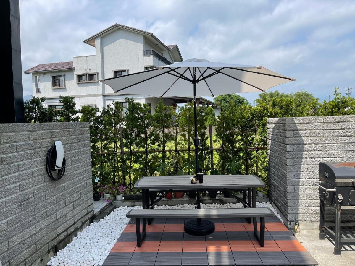 方興top會館 全新包棟電梯民宿 Sanxing Esterno foto