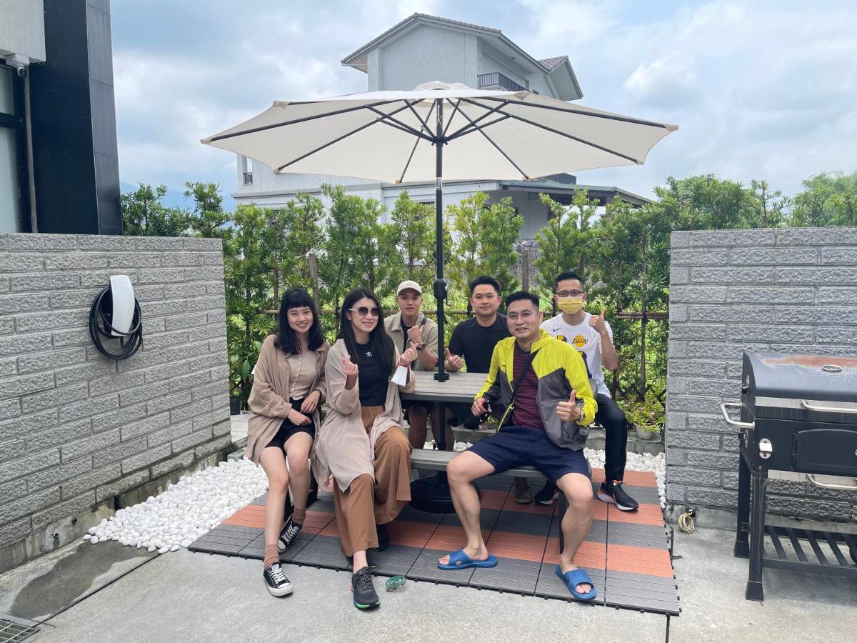 方興top會館 全新包棟電梯民宿 Sanxing Esterno foto