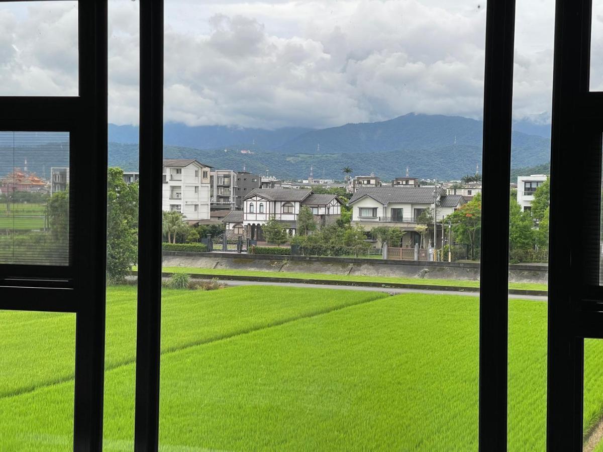 方興top會館 全新包棟電梯民宿 Sanxing Esterno foto