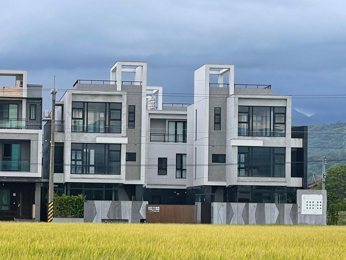 方興top會館 全新包棟電梯民宿 Sanxing Esterno foto