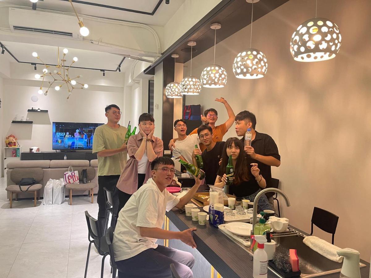 方興top會館 全新包棟電梯民宿 Sanxing Esterno foto