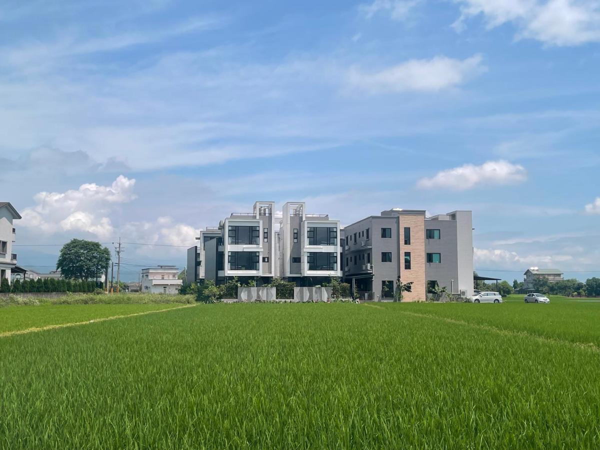 方興top會館 全新包棟電梯民宿 Sanxing Esterno foto